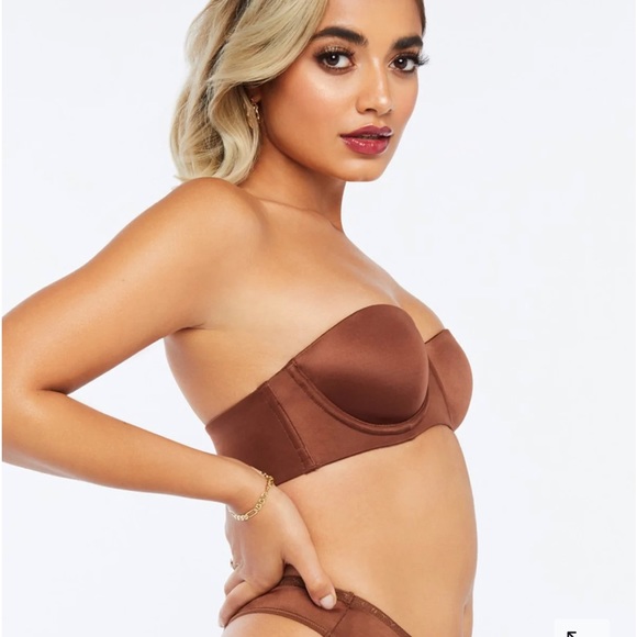 Savage X Fenty Mahogany Brown Sugar Nude Core Microfiber Strapless Bra - Picture 10 of 16